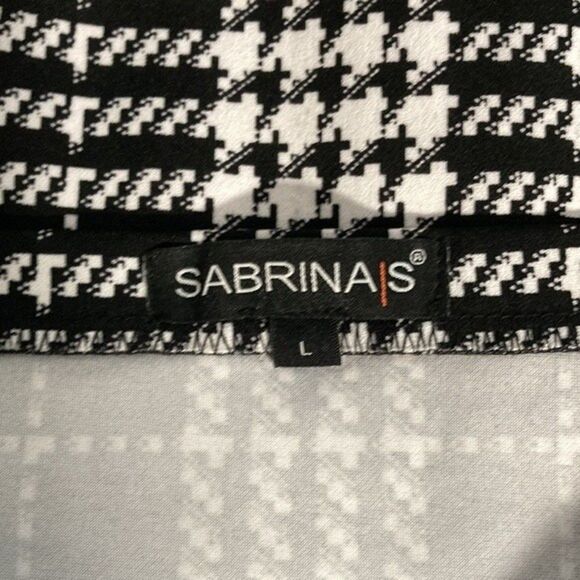 Houndstooth Skirt with Ruffled Hem Large - Picture 4 of 6